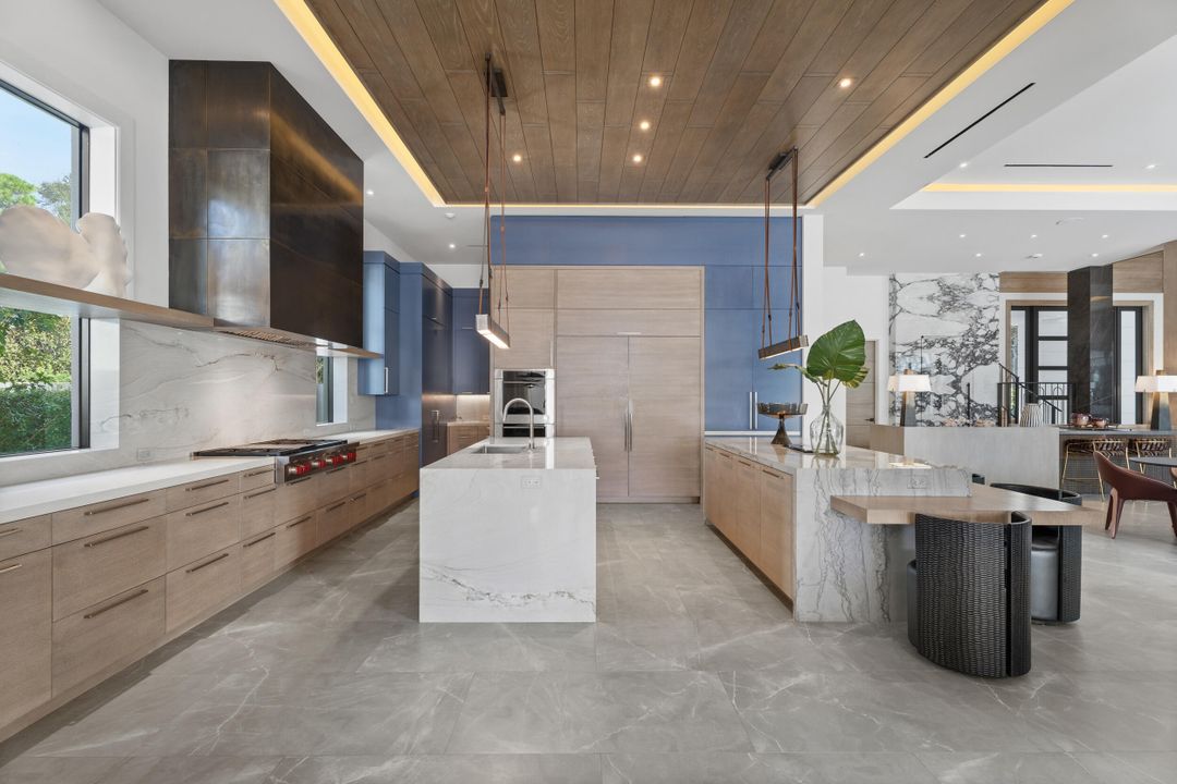 For Sale: $25,750,000 (5 beds, 7 baths, 7907 Square Feet)