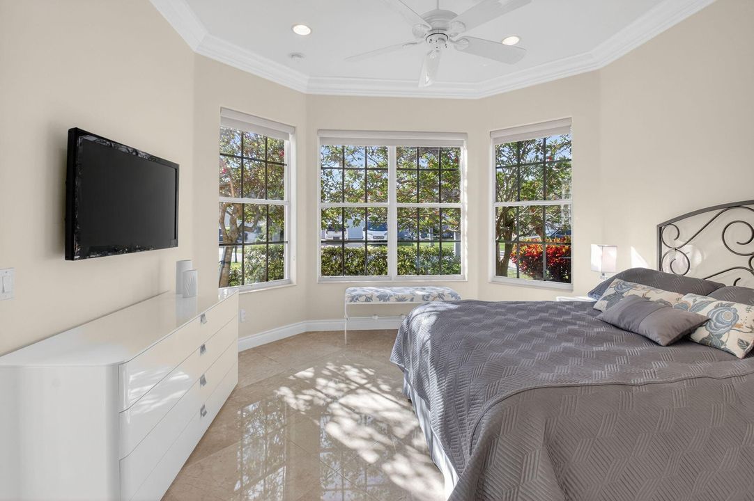 For Sale: $1,145,000 (3 beds, 2 baths, 2767 Square Feet)