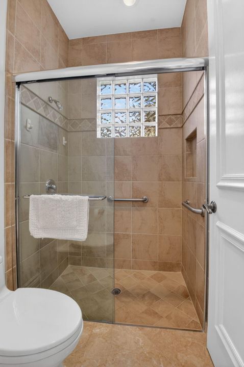 For Sale: $1,145,000 (3 beds, 2 baths, 2767 Square Feet)