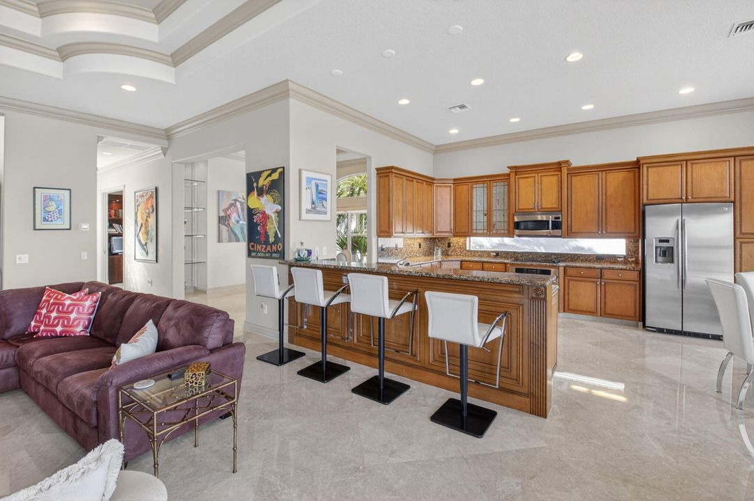 For Sale: $1,145,000 (3 beds, 2 baths, 2767 Square Feet)