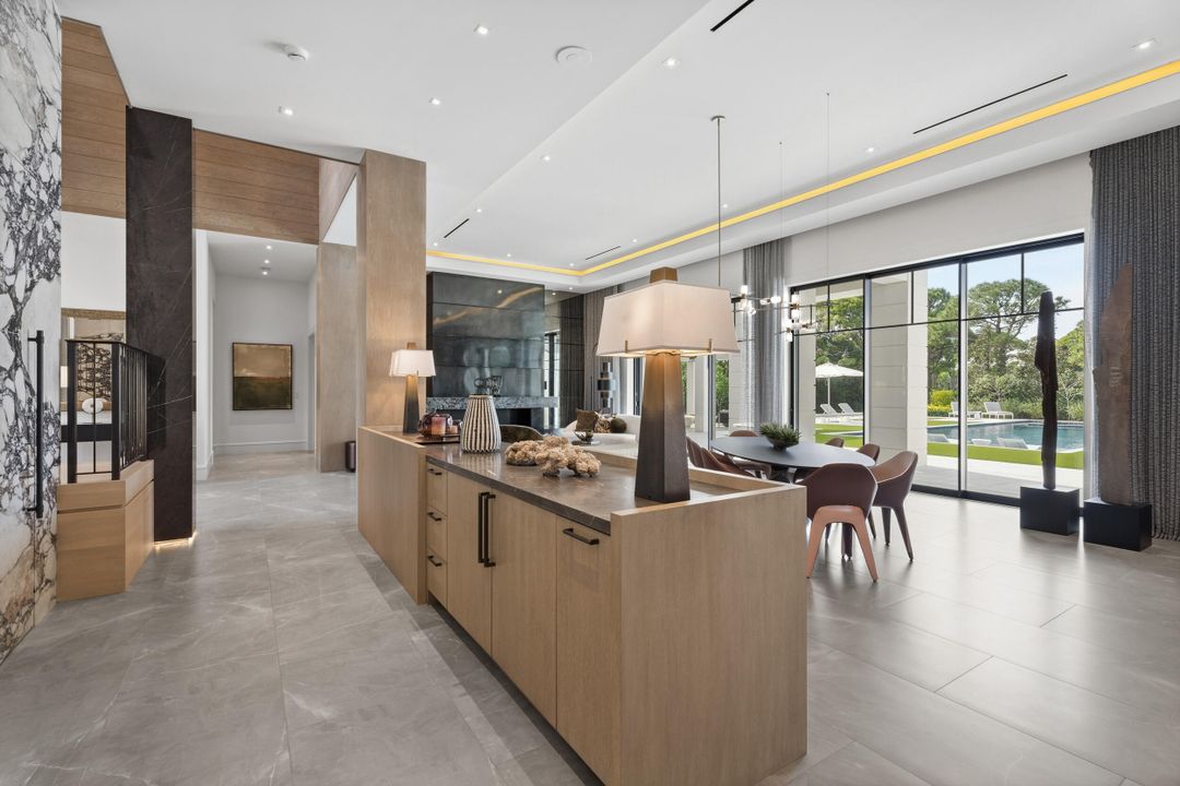 For Sale: $25,750,000 (5 beds, 7 baths, 7907 Square Feet)