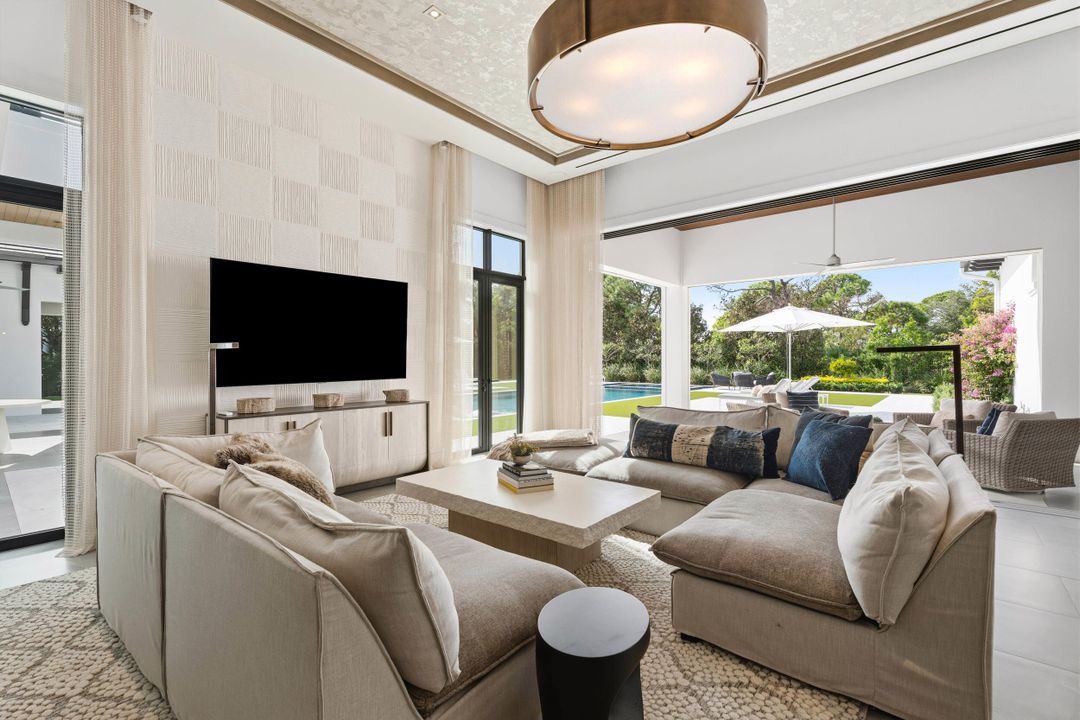 For Sale: $25,750,000 (5 beds, 7 baths, 7907 Square Feet)