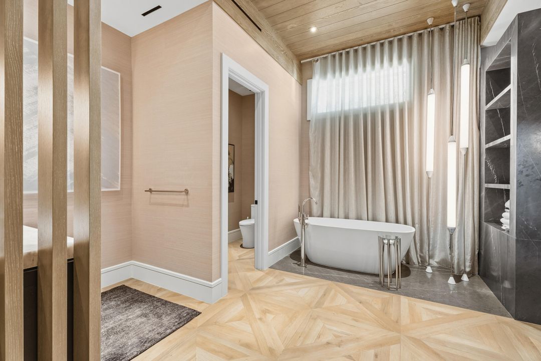 For Sale: $25,750,000 (5 beds, 7 baths, 7907 Square Feet)