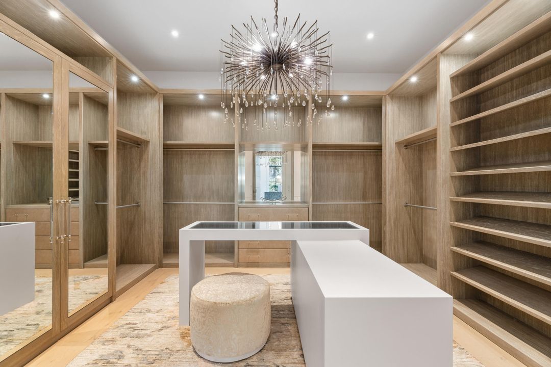 For Sale: $25,750,000 (5 beds, 7 baths, 7907 Square Feet)