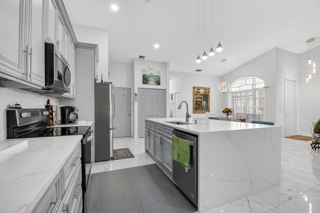 En Renta: $3,600 (3 camas, 2 baños, 1570 Pies cuadrados)