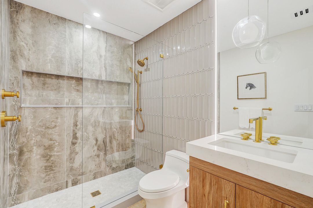 For Sale: $2,600,000 (3 beds, 3 baths, 2800 Square Feet)