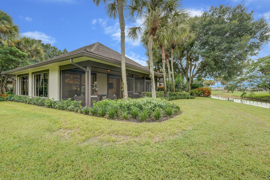 For Sale: $2,600,000 (3 beds, 3 baths, 2800 Square Feet)