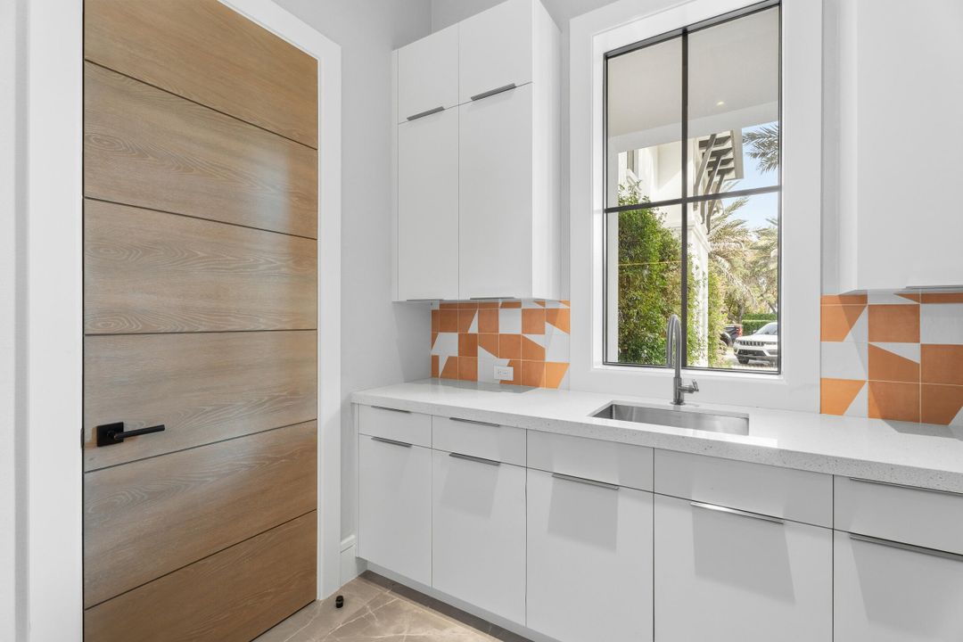 For Sale: $25,750,000 (5 beds, 7 baths, 7907 Square Feet)