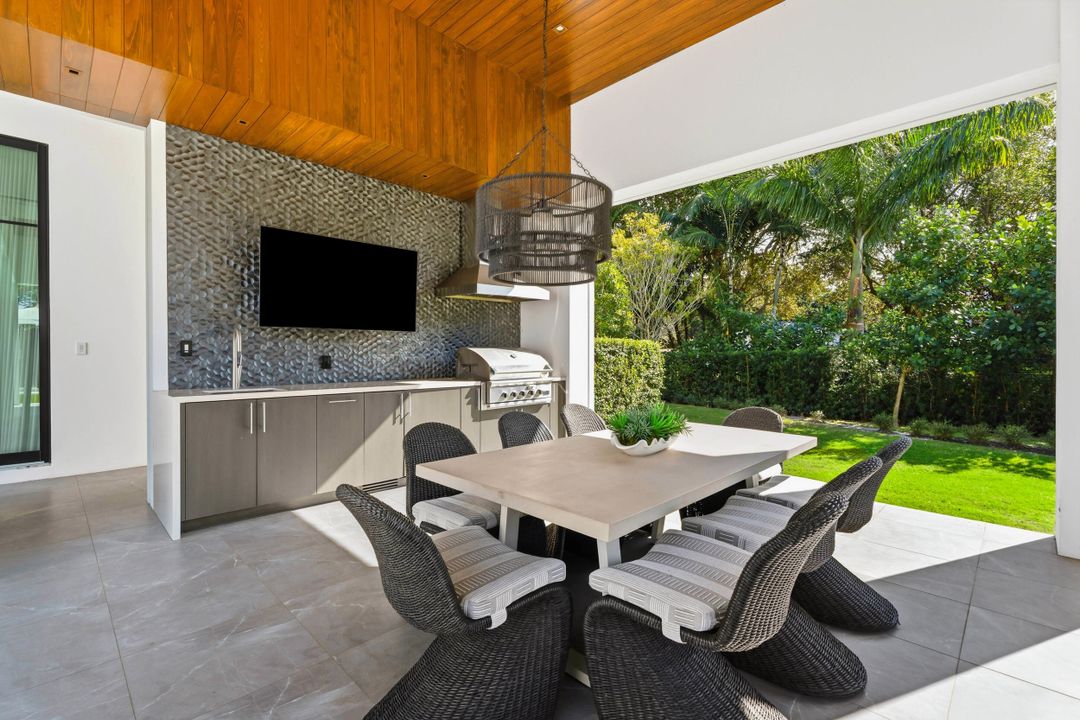 For Sale: $25,750,000 (5 beds, 7 baths, 7907 Square Feet)