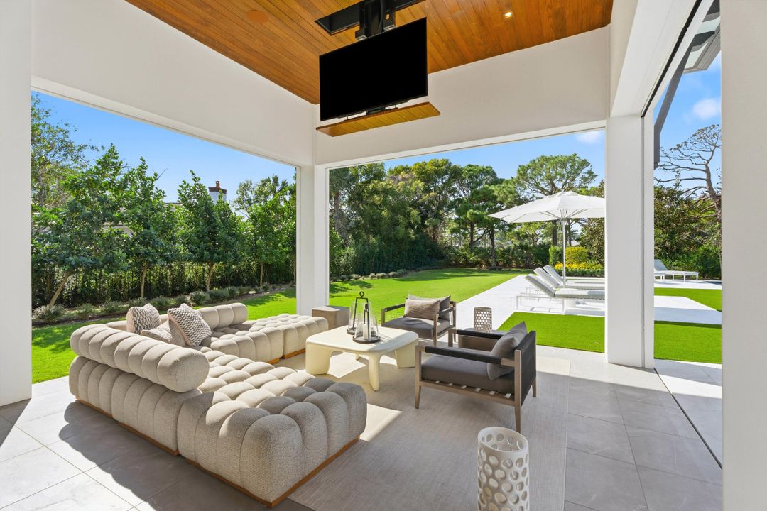 For Sale: $25,750,000 (5 beds, 7 baths, 7907 Square Feet)