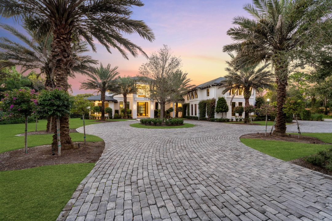 For Sale: $25,750,000 (5 beds, 7 baths, 7907 Square Feet)