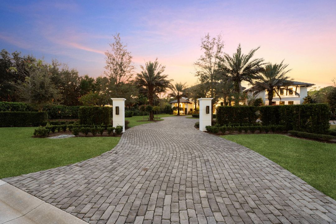 For Sale: $25,750,000 (5 beds, 7 baths, 7907 Square Feet)