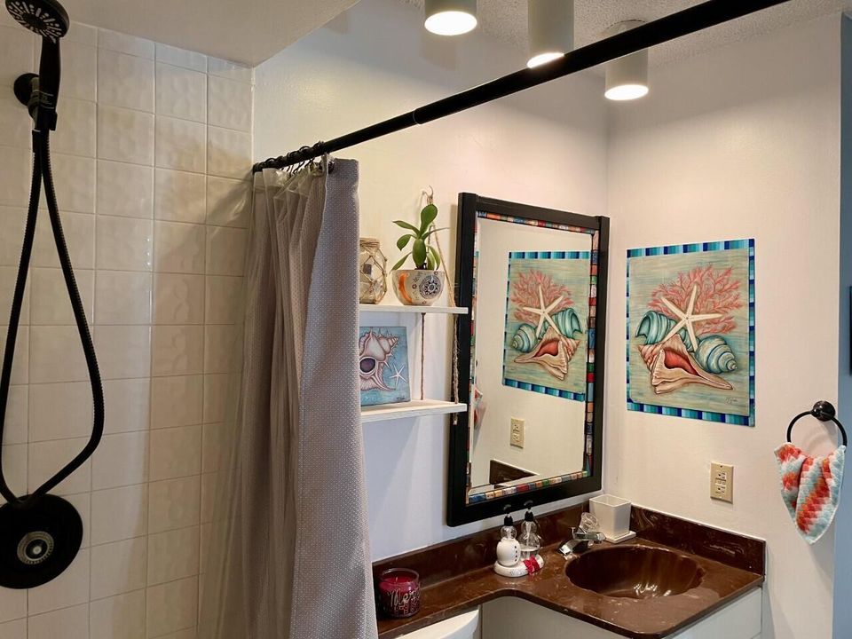 出租: $3,200 (3 贝兹, 2 浴室, 1760 平方英尺)