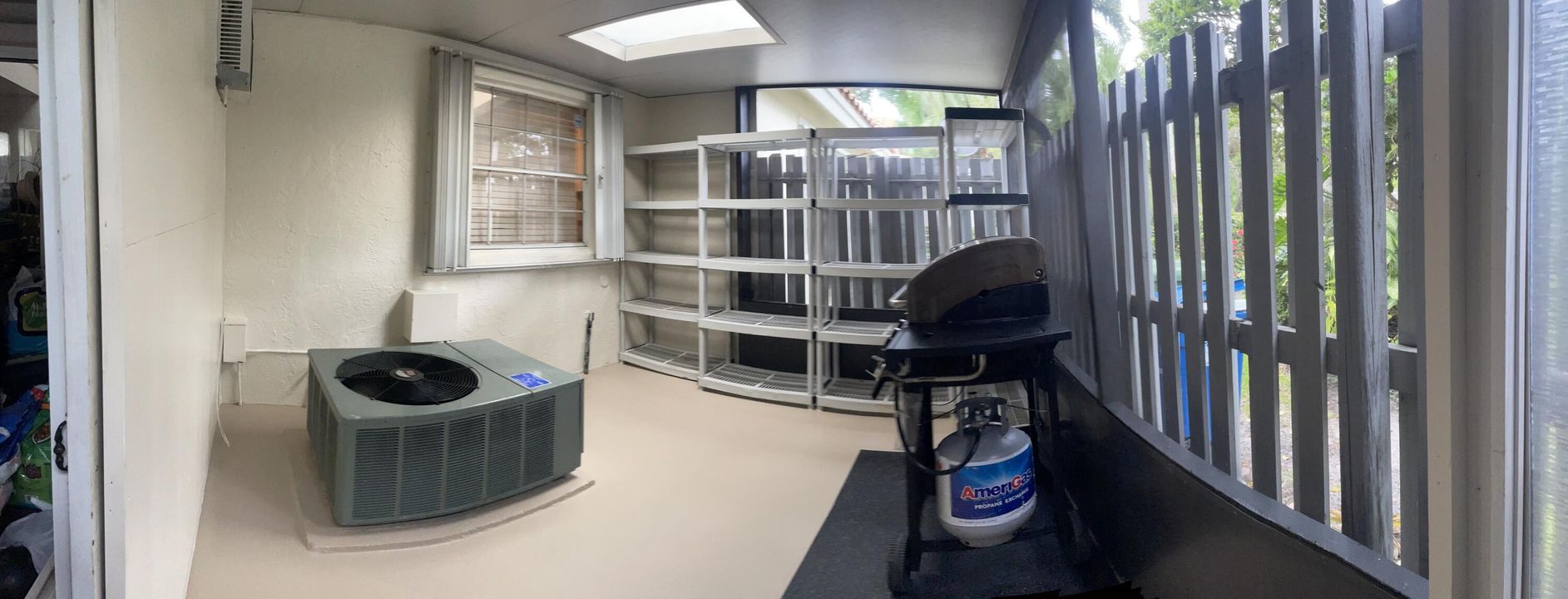 出租: $3,200 (3 贝兹, 2 浴室, 1760 平方英尺)