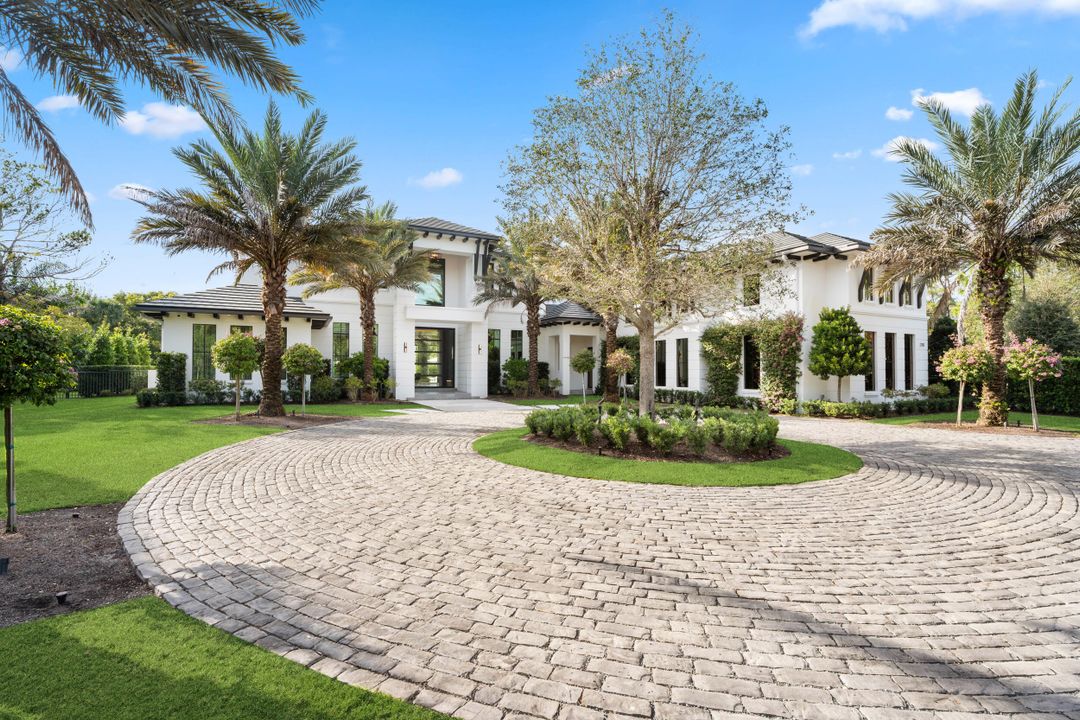 For Sale: $25,750,000 (5 beds, 7 baths, 7907 Square Feet)