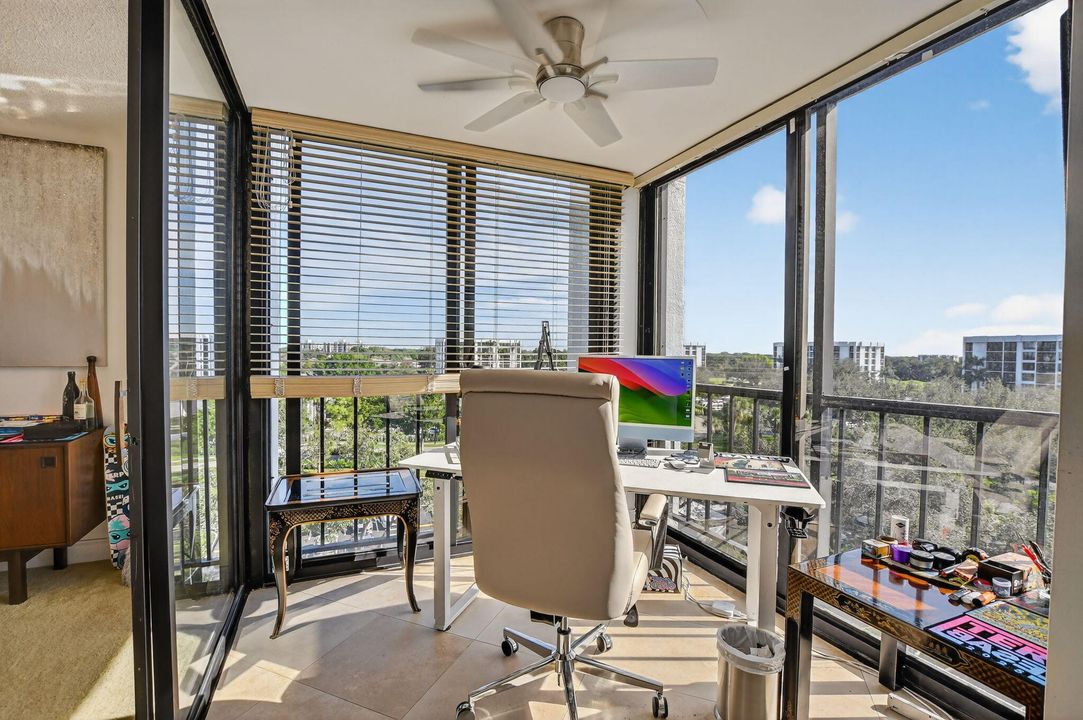 待售: $199,000 (2 贝兹, 2 浴室, 1255 平方英尺)