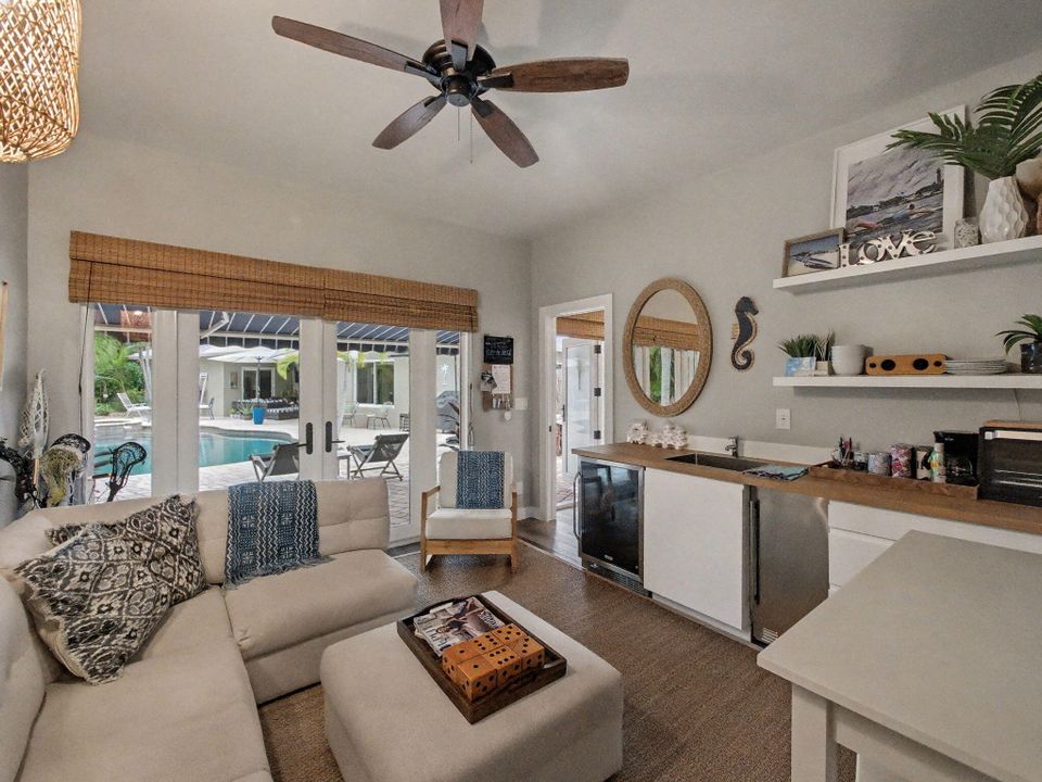 For Rent: $12,000 (5 beds, 3 baths, 2737 Square Feet)