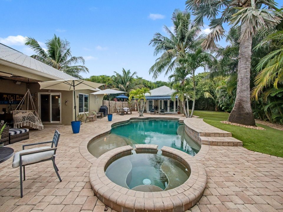 For Rent: $12,000 (5 beds, 3 baths, 2737 Square Feet)