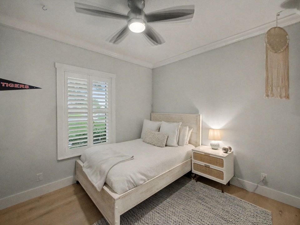 For Rent: $12,000 (5 beds, 3 baths, 2737 Square Feet)