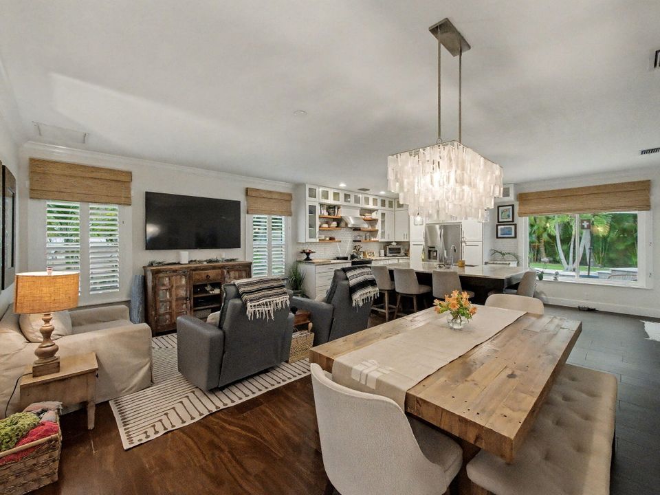 For Rent: $12,000 (5 beds, 3 baths, 2737 Square Feet)