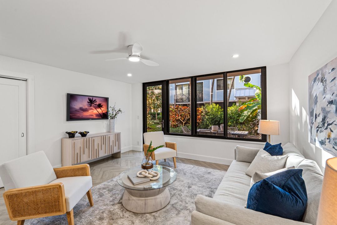 For Sale: $1,395,000 (3 beds, 2 baths, 1273 Square Feet)