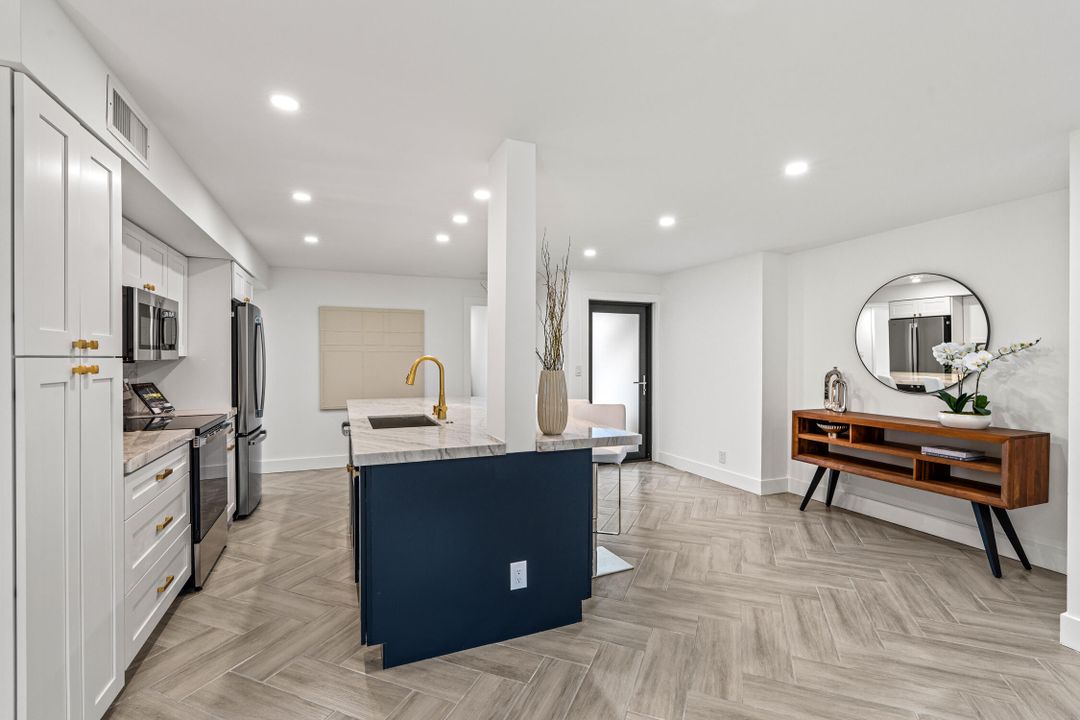 For Sale: $1,395,000 (3 beds, 2 baths, 1273 Square Feet)