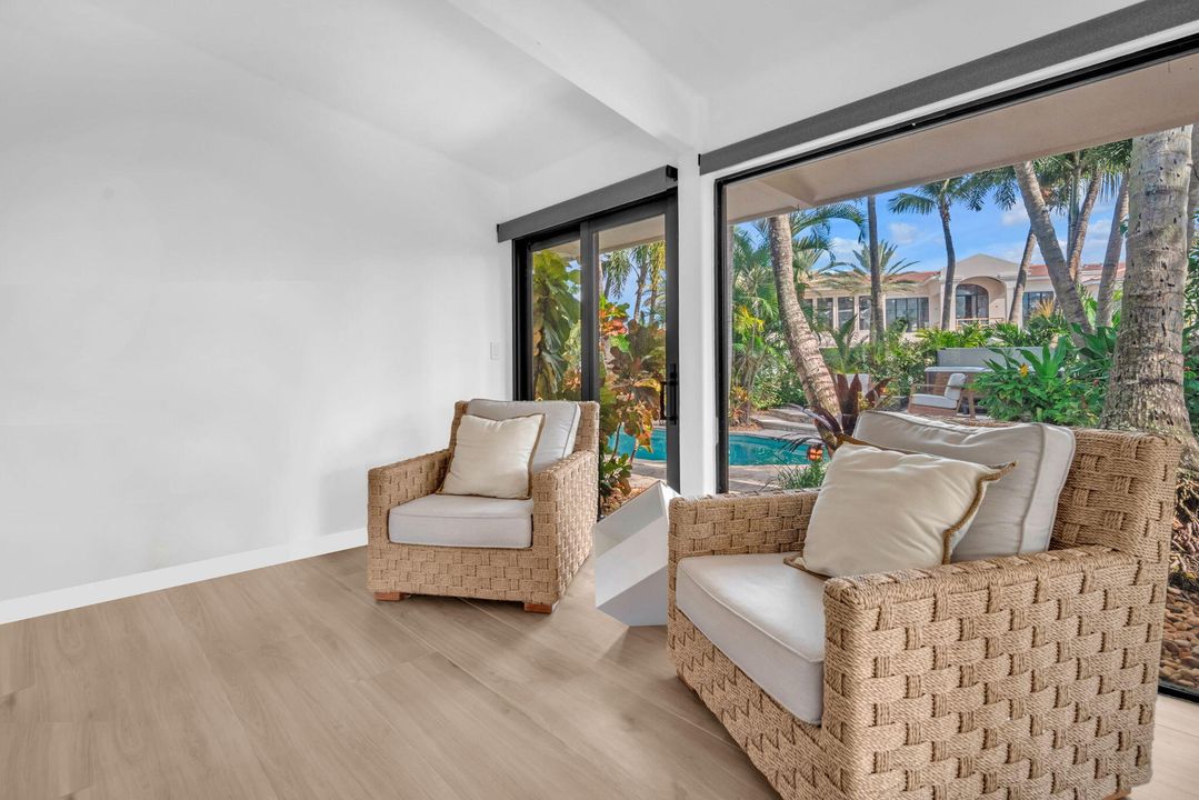 For Sale: $3,750,000 (2 beds, 2 baths, 1258 Square Feet)