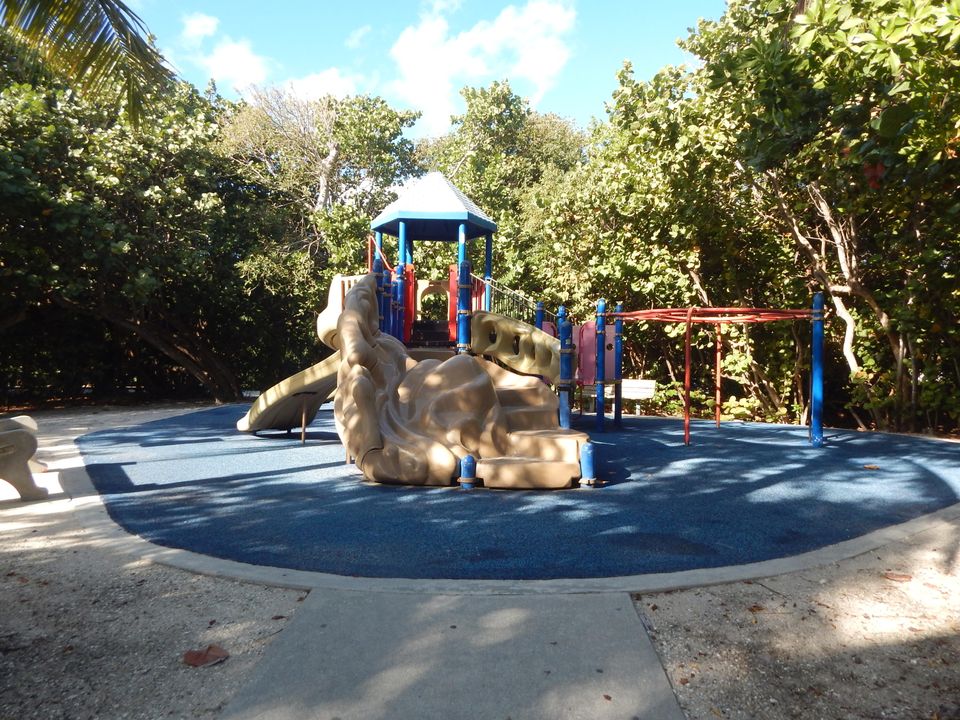 En Venta: $1,325,000 (3 camas, 3 baños, 2143 Pies cuadrados)