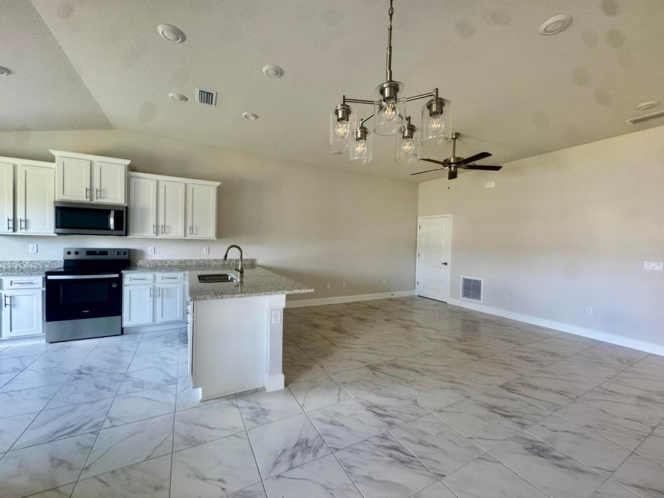 待售: $285,100 (3 贝兹, 2 浴室, 1506 平方英尺)