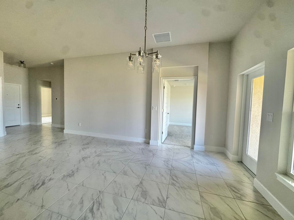 待售: $285,100 (3 贝兹, 2 浴室, 1506 平方英尺)