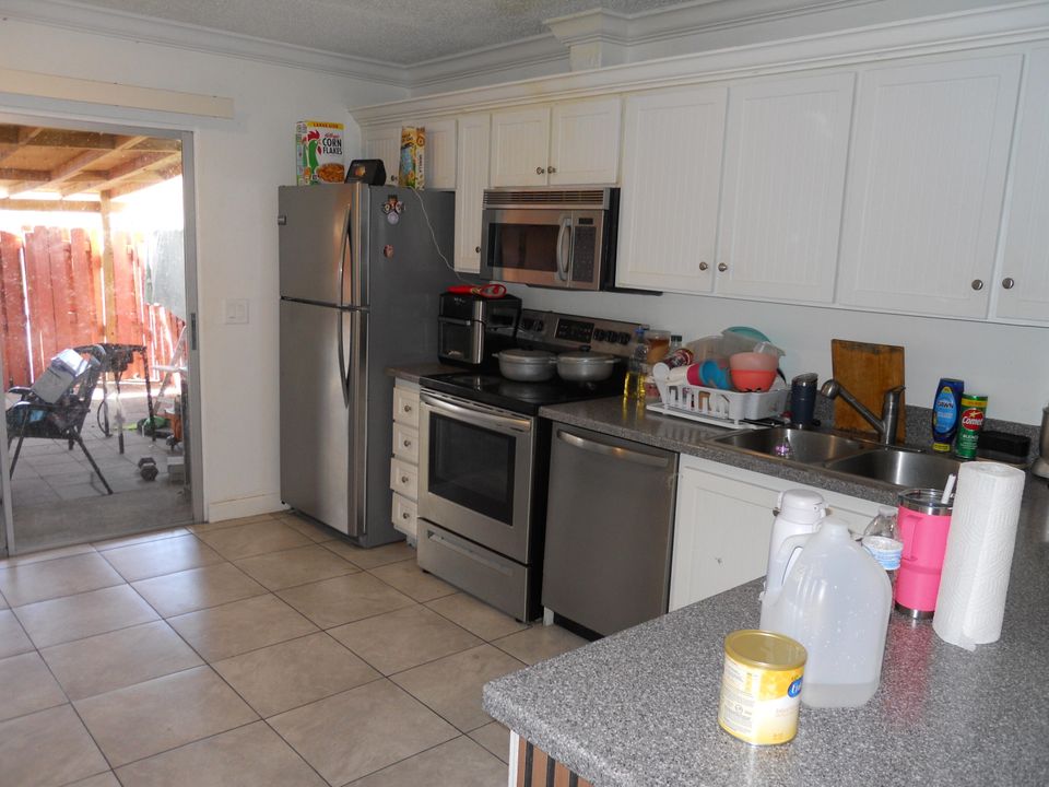 En Venta: $280,000 (3 camas, 2 baños, 1312 Pies cuadrados)