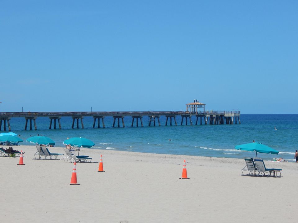 En Venta: $1,325,000 (3 camas, 3 baños, 2143 Pies cuadrados)