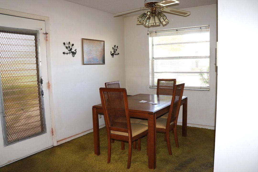 待售: $86,900 (2 贝兹, 2 浴室, 910 平方英尺)