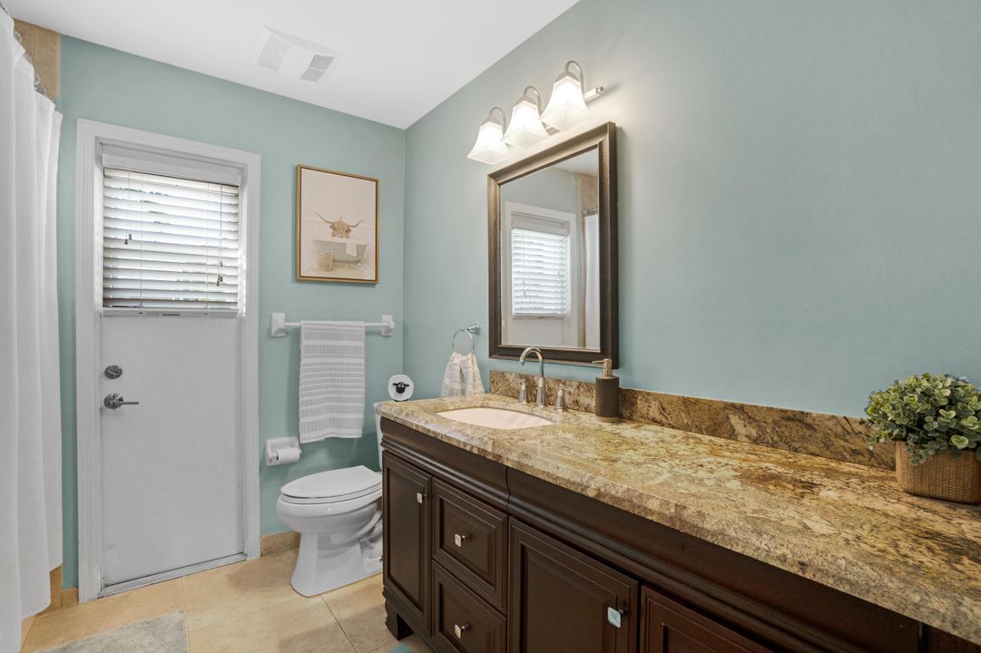 Activo con contrato: $640,000 (4 camas, 2 baños, 2150 Pies cuadrados)