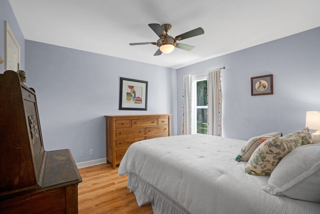 Activo con contrato: $640,000 (4 camas, 2 baños, 2150 Pies cuadrados)