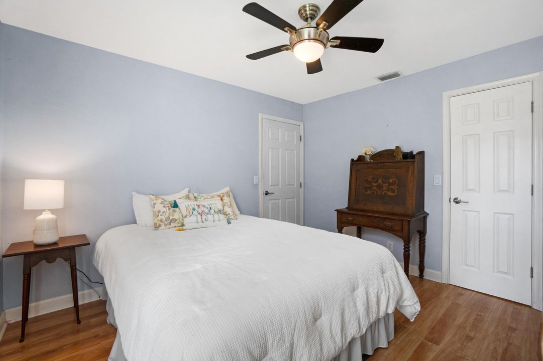 Activo con contrato: $640,000 (4 camas, 2 baños, 2150 Pies cuadrados)