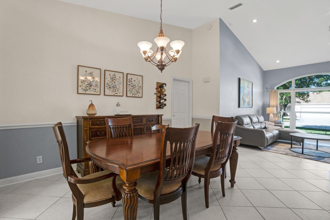 Activo con contrato: $640,000 (4 camas, 2 baños, 2150 Pies cuadrados)