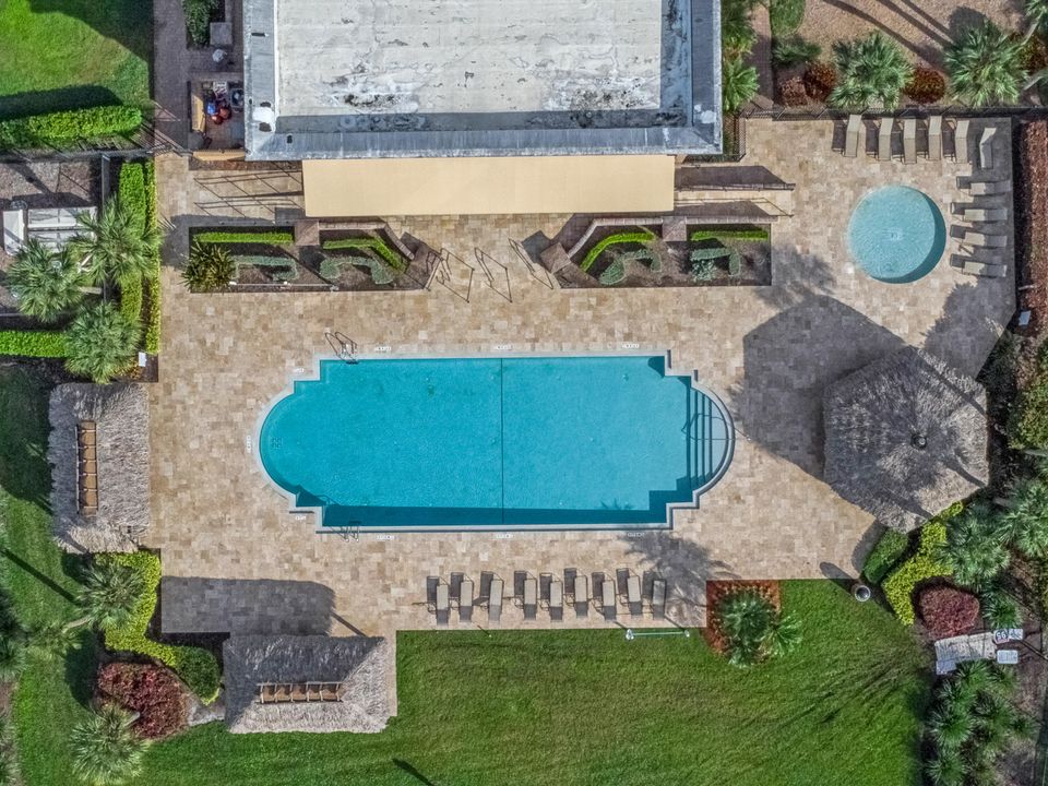 Activo con contrato: $640,000 (4 camas, 2 baños, 2150 Pies cuadrados)