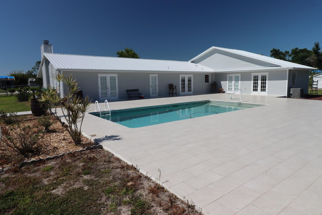 En Venta: $585,000 (3 camas, 2 baños, 2191 Pies cuadrados)