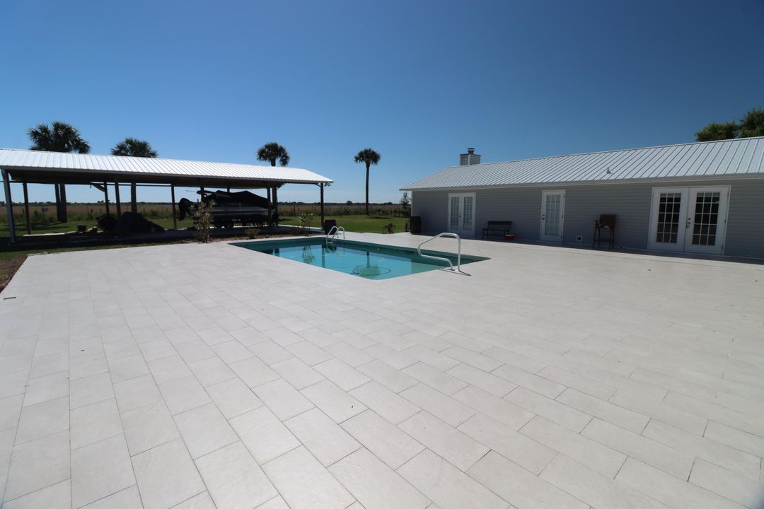 En Venta: $585,000 (3 camas, 2 baños, 2191 Pies cuadrados)