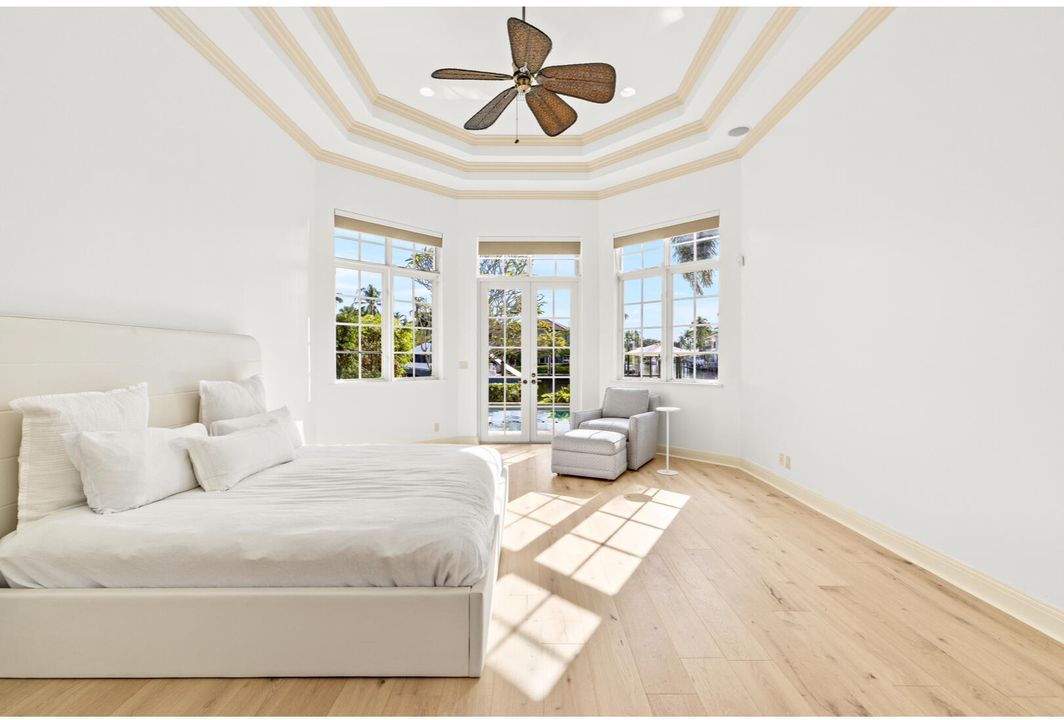 For Sale: $5,950,000 (5 beds, 5 baths, 5006 Square Feet)