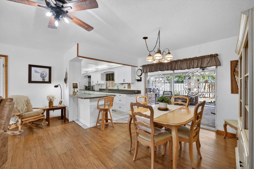 For Sale: $430,000 (3 beds, 2 baths, 1526 Square Feet)