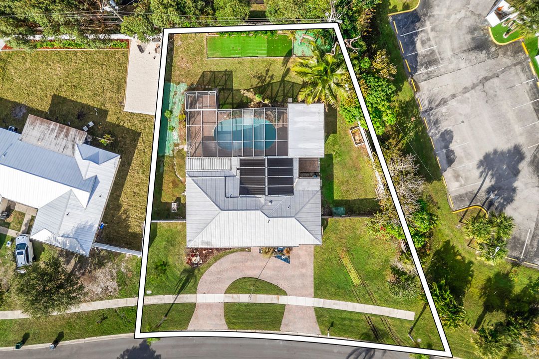 For Sale: $410,000 (3 beds, 2 baths, 1318 Square Feet)