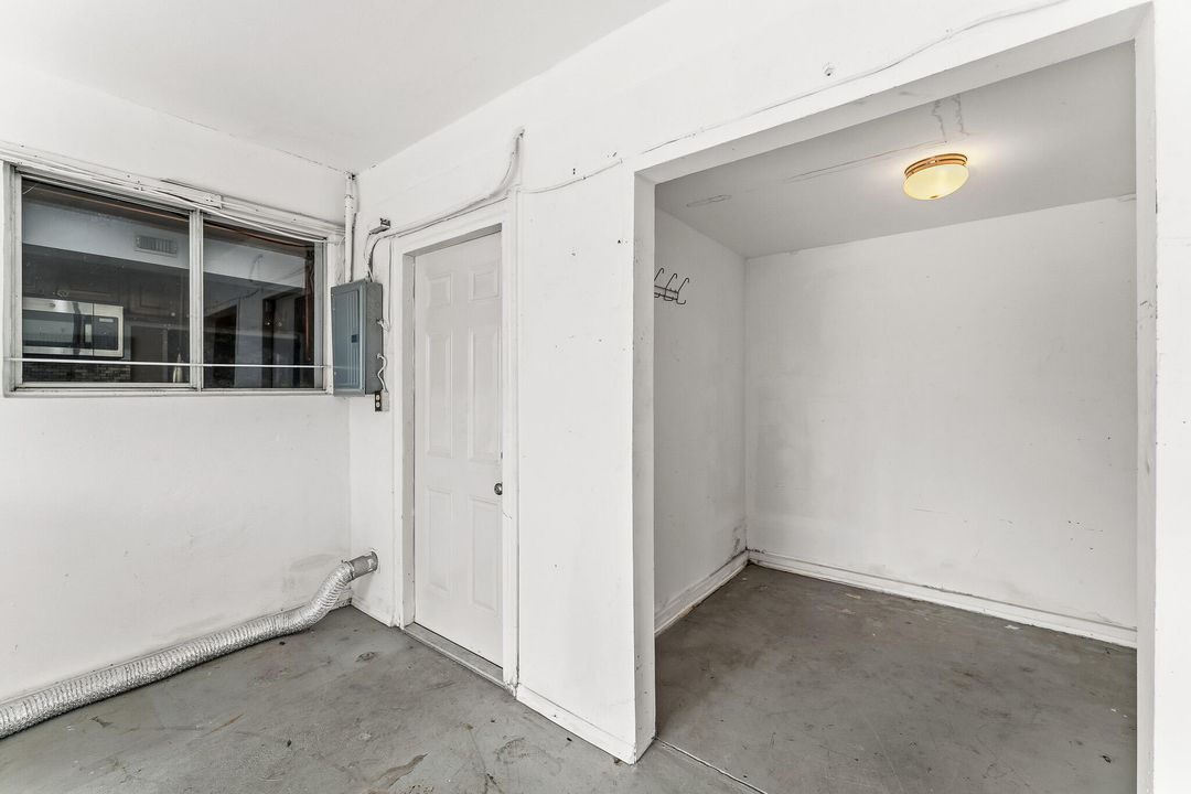 For Sale: $410,000 (3 beds, 2 baths, 1318 Square Feet)