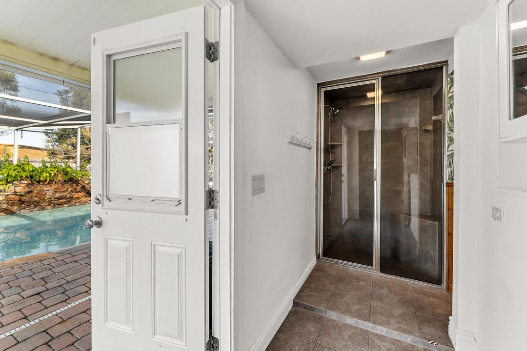 For Sale: $410,000 (3 beds, 2 baths, 1318 Square Feet)