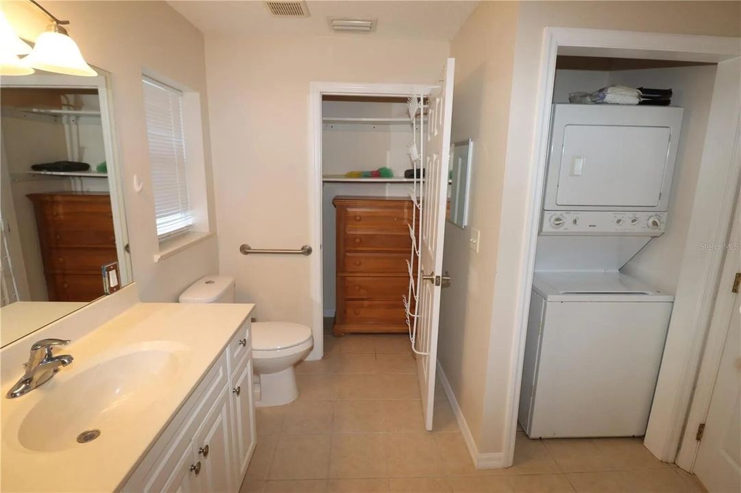 En Venta: $585,000 (3 camas, 2 baños, 2191 Pies cuadrados)