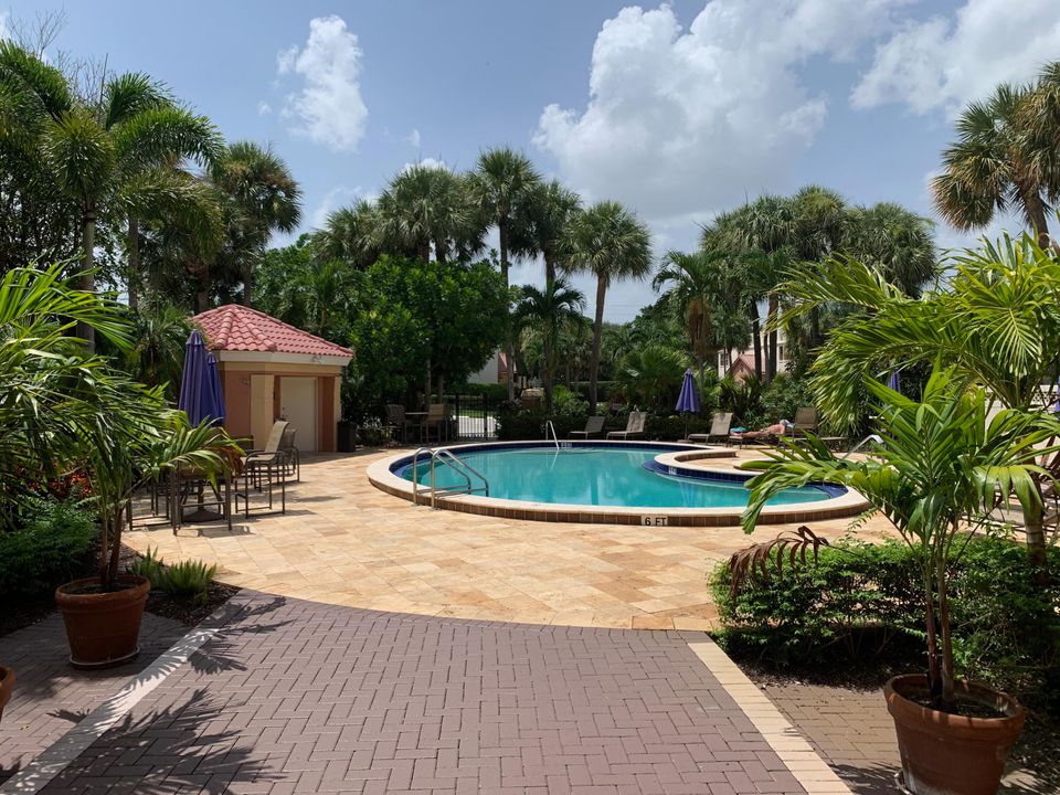 For Rent: $5,500 (2 beds, 2 baths, 1494 Square Feet)