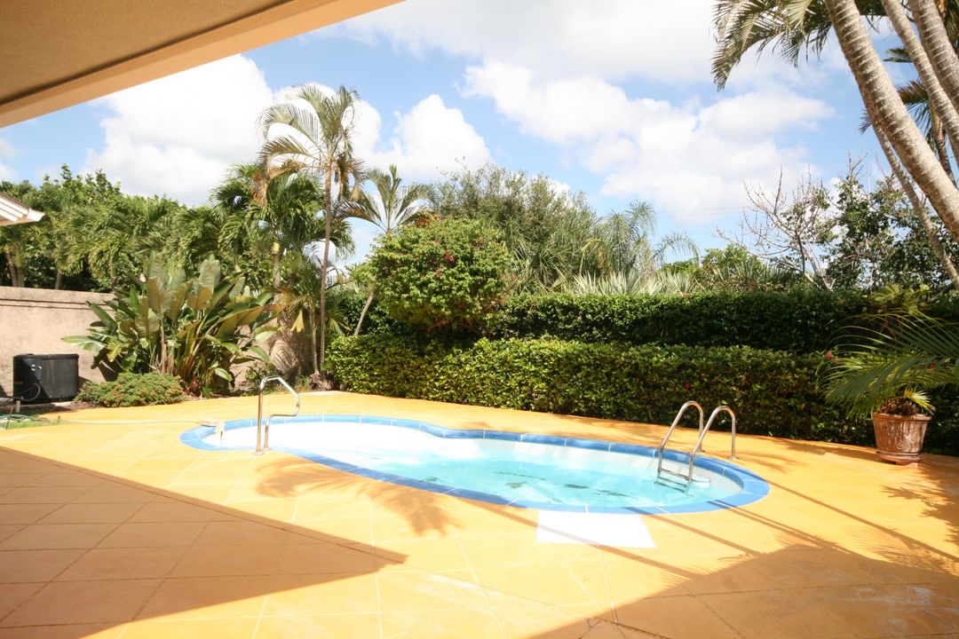 For Rent: $4,800 (3 beds, 2 baths, 1889 Square Feet)