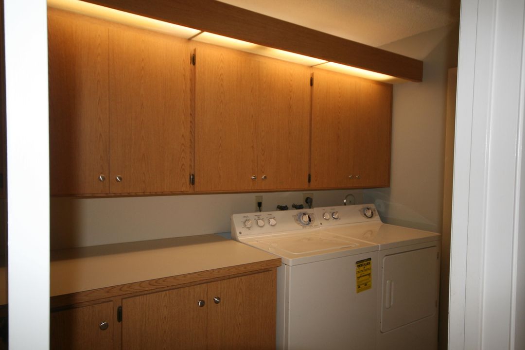 For Rent: $4,800 (3 beds, 2 baths, 1889 Square Feet)