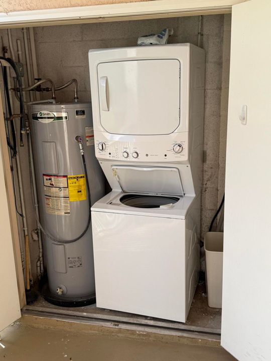 出租: $1,800 (1 贝兹, 1 浴室, 850 平方英尺)